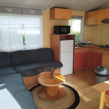 Mobil-Home Coin De Paradis En Cote D'Opale Sur Terrain Prive Et Sa Caravane Hermelinghen Exterior photo