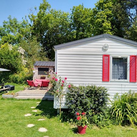 Mobil-Home Coin De Paradis En Cote D'Opale Sur Terrain Prive Et Sa Caravane Hermelinghen Exterior photo